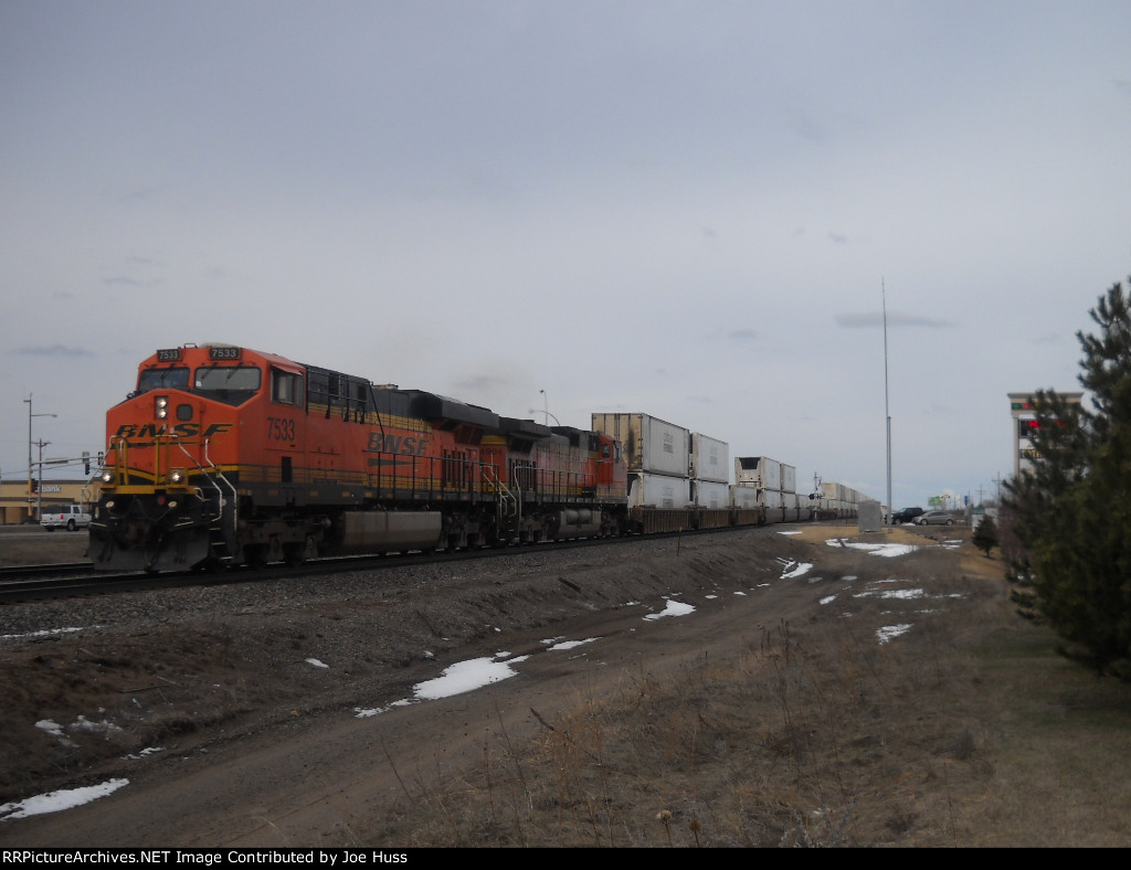 BNSF 7533 East